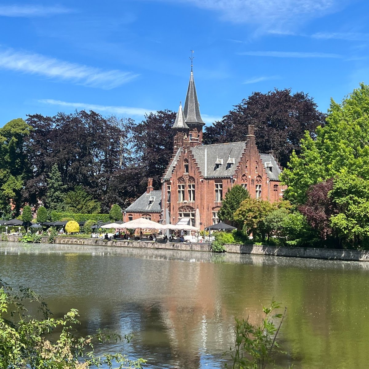 マキシム・モーフラ、「LE PONT DE LEGUENAY, BRUGES」 Glenmore Trail Pedestrian Bridge at Legsby Road - DIALOG