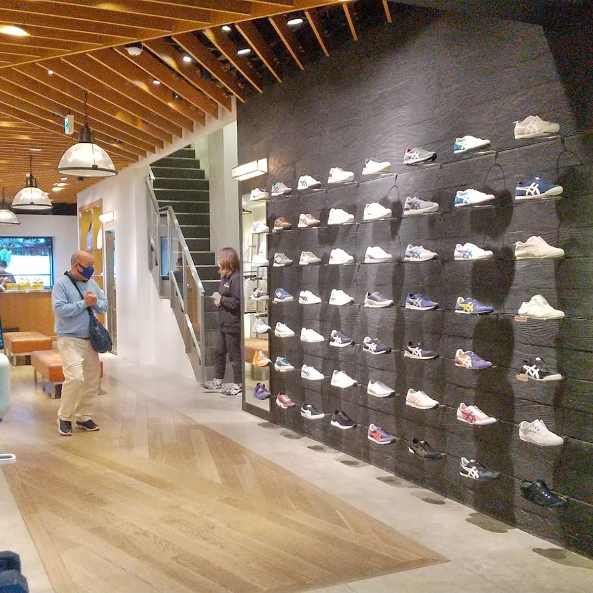 Onitsuka Tiger Osaka Shinsaibashi - Ask AI | mindtrip
