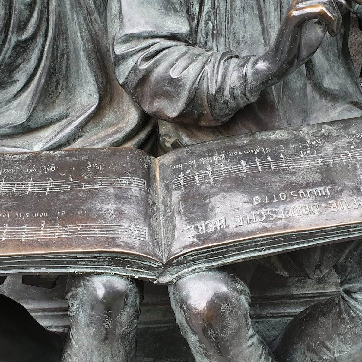 Julius Otto Monument in Dresden, Sachsen - Ask AI | mindtrip