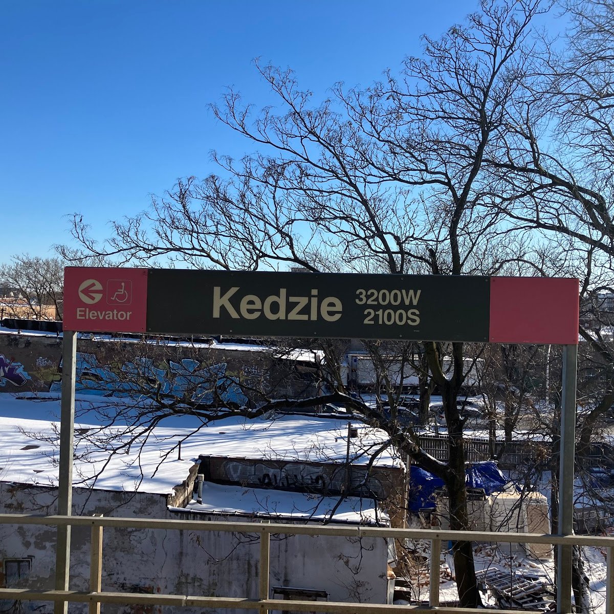 洋楽 A.M. Early Morning Chicago, Illinois Kedzie L Station in Chicago, Illinois - Ask AI | mindtrip