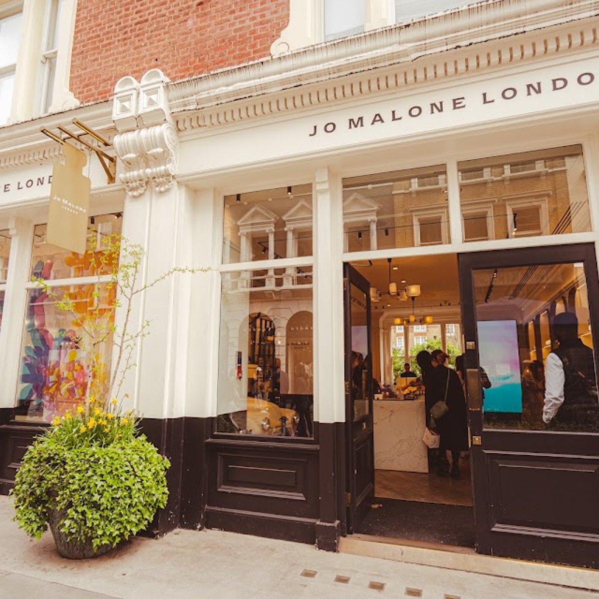 Jo Malone London in London, England - Ask AI | mindtrip